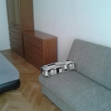 Mamma's Apartment *